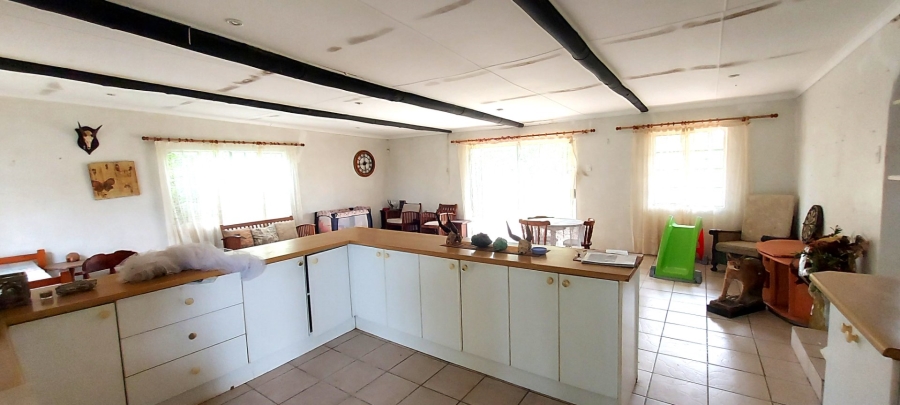 5 Bedroom Property for Sale in Kwelera Eastern Cape